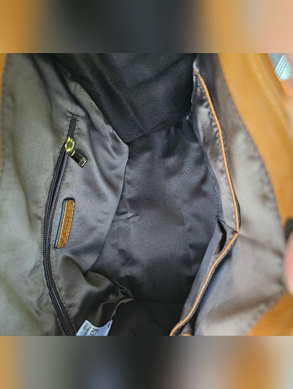 Kattee Pebble Leather Tote - Picture 4 of 11